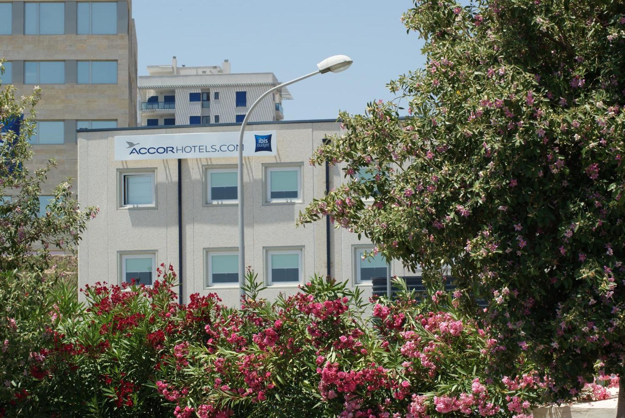 Ibis Budget Alicante Pension Sin Comedor Exterior photo